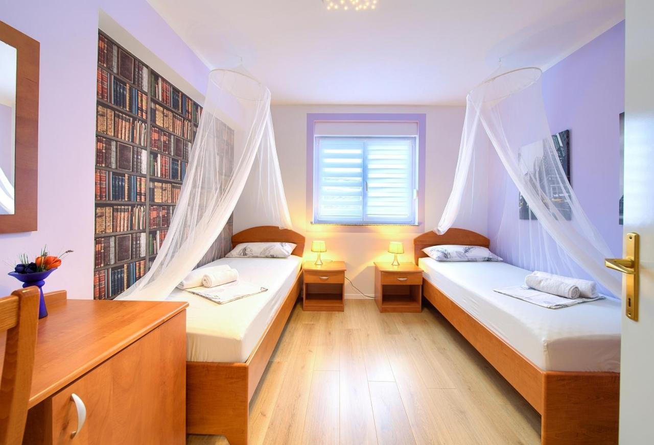 Apartman Bor Krk Krk Town Exterior foto
